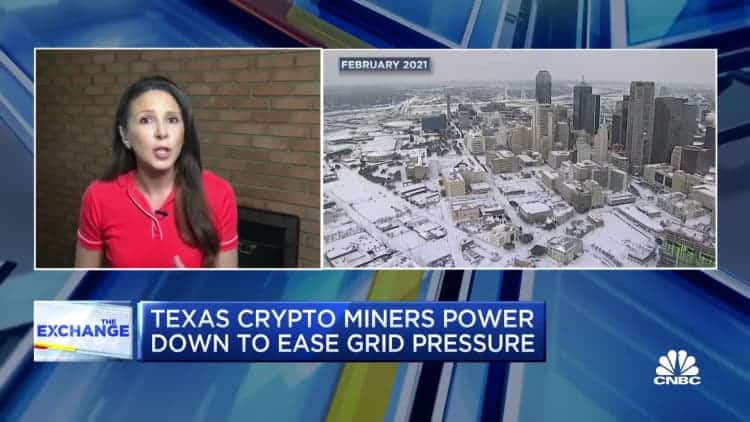 Mineurs Bitcoin au Texas réduisant volontairement leur activité lors d’un épisode de froid extrême afin de soulager le réseau électrique indépendant