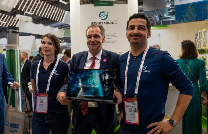 The Startmining team with the President of the Région Sud, Renaud Muselier.